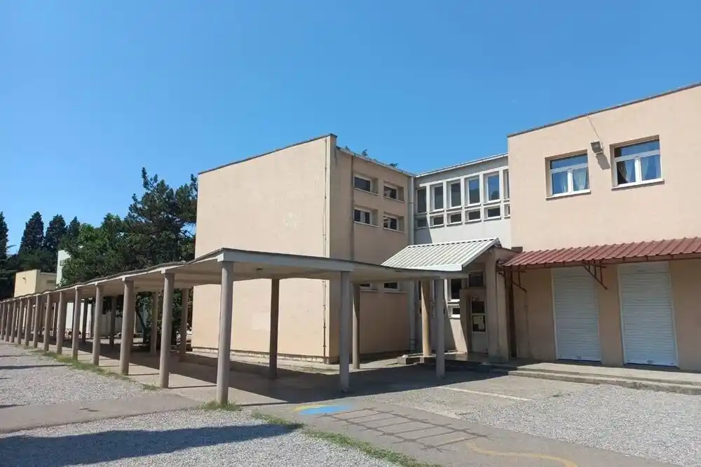 Roditelji nakon poplave u OŠ Vuk Karadžić Podgorica: Hoće li početak školske godine biti redovan ili online