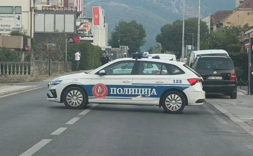 Saobraćajna nezgoda u Tivtu, povrijeđena oba vozača