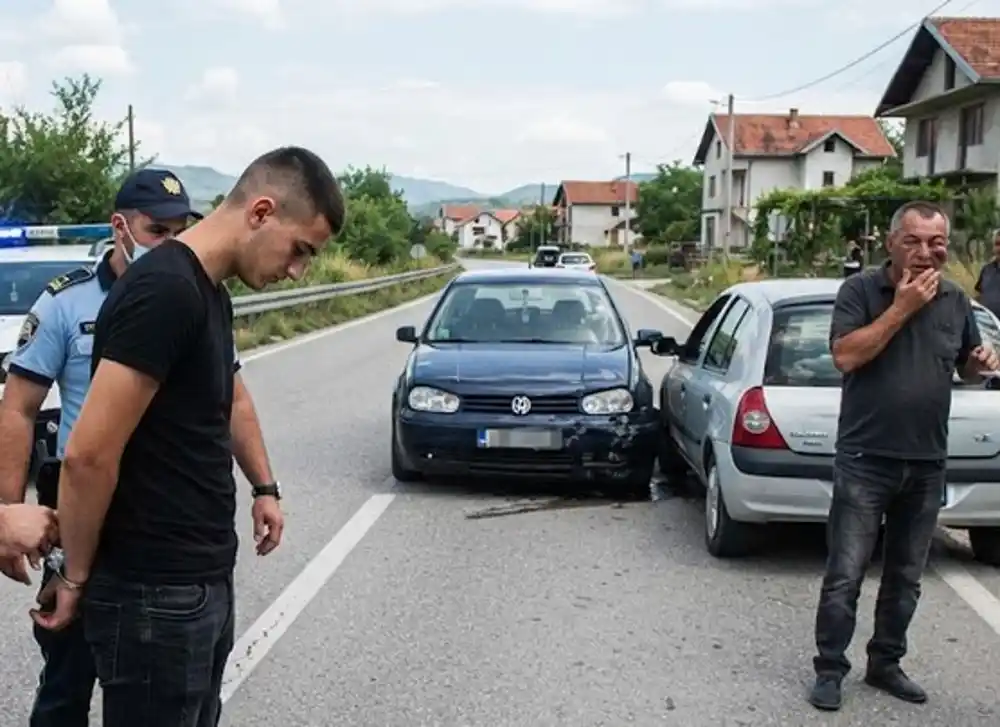 Slomio mu jagodičnu kost nakon sudara: Incident u Rožajama, uhapšen nasilnik koji je udario čovjeka