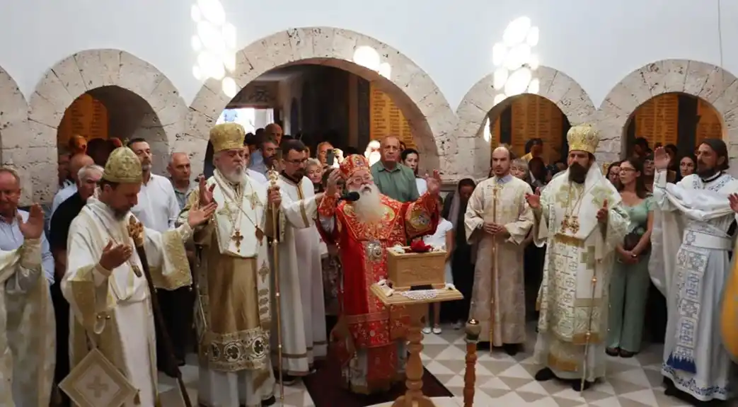 Služba u Prebilovcima uoči praznika Svetih prebilovačkih i ostalih hercegovačkih mučenika