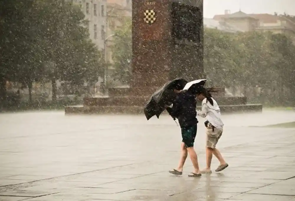 Snažno nevrijeme pogodilo Hrvatsku i Sloveniju