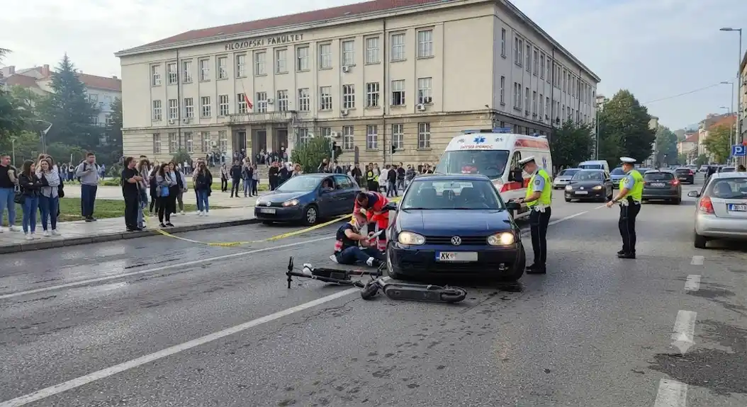 Sudar automobila i električnog trotineta u Nikšiću: Povrijeđen vozač trotineta