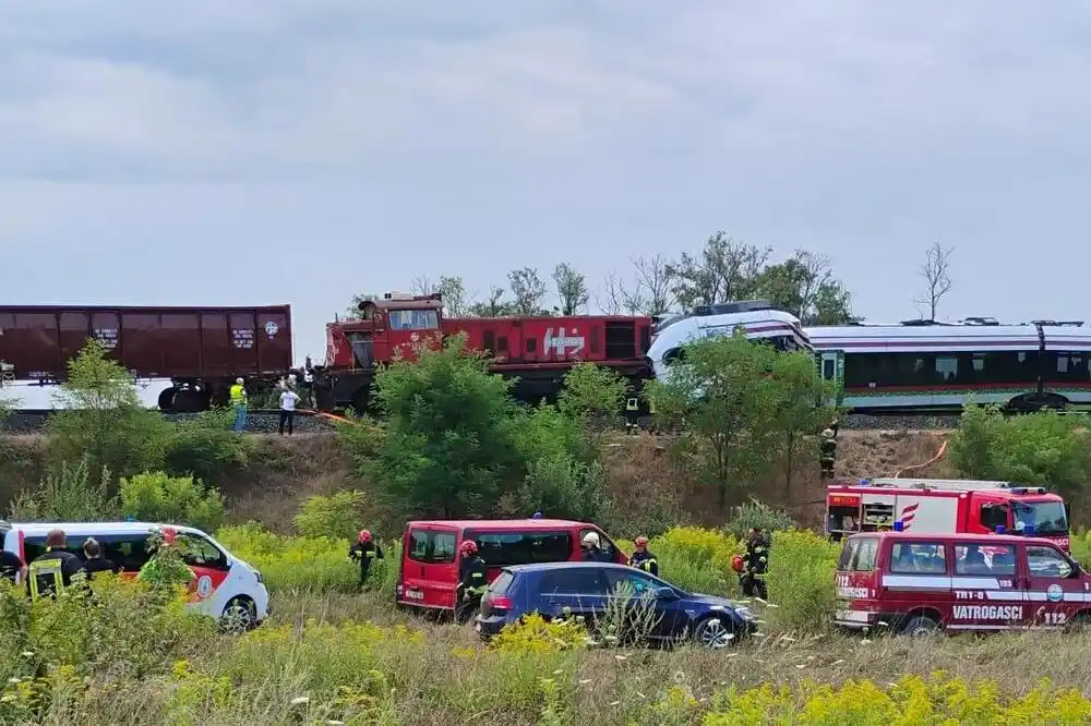 Sudar putničkog i teretnog voza u Hrvatskoj, nekoliko osoba teže povrijeđeno