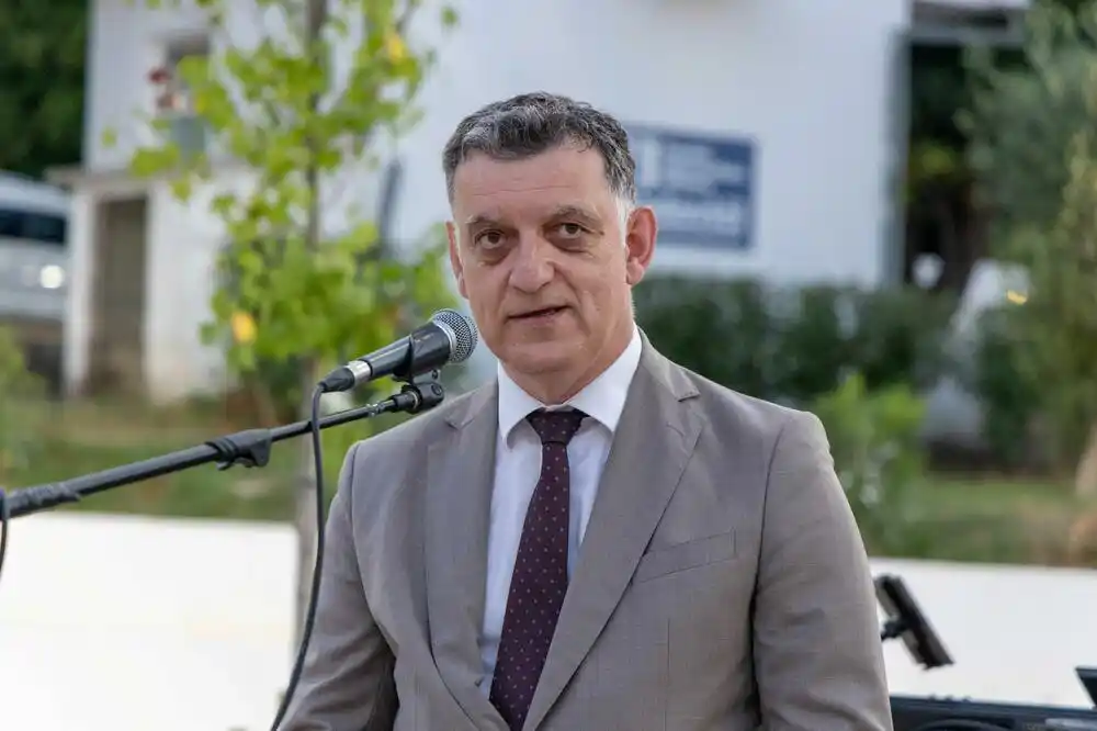 Tivat: Otvoren rekonstruisani trg u Radovićima