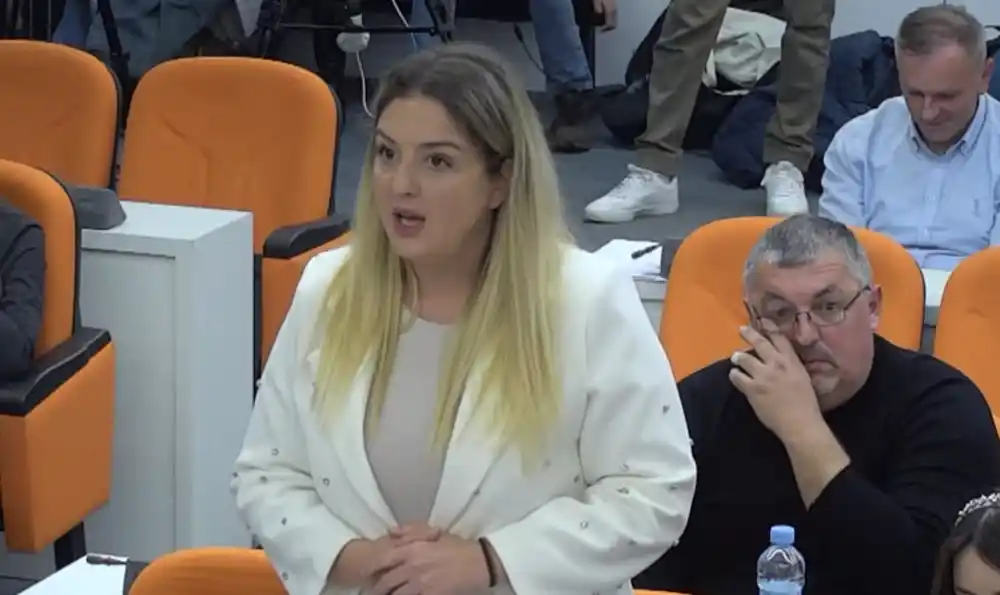 Todorović: Đukanović da objasni gdje je nestalo 20 miliona eura; Jovanović: Vlada želi da Opštinu Budva uvuče u bankrot