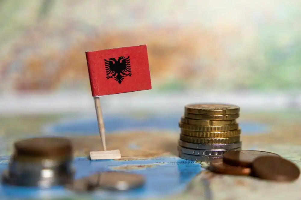 U Albaniji registrovano skoro 40.000 stranih državljana, više od polovine zbog posla