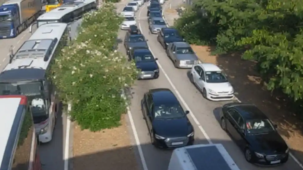 Više od 54.000 osoba juče prešlo granične prelaze u Herceg Novom
