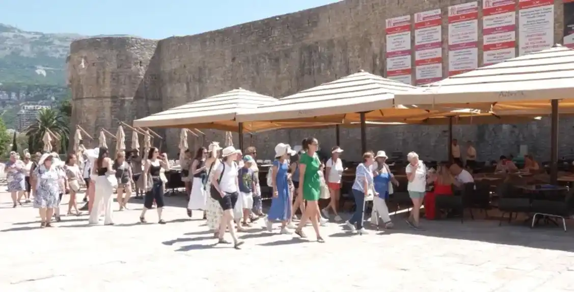 Vizni režim mogao bi skupo koštati crnogorski turizam
