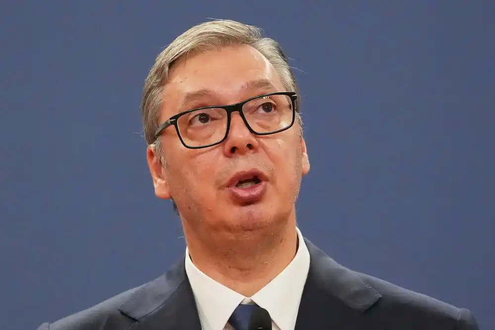 Vučić: Crna Gora mi sinu na tri godine bila zabranila ulazak