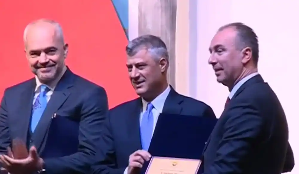 Da li će ratnom zločincu Hašimu Tačiju biti oduzet status počasnog građanina Ulcinja?