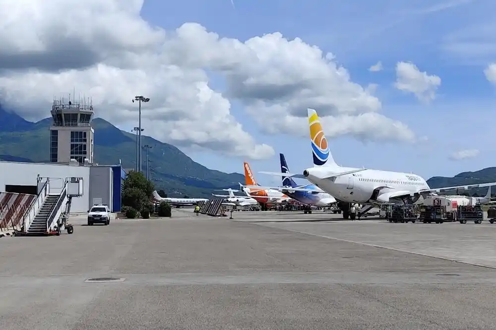 Država kreće u hitnu rekonstrukciju Aerodroma Crne Gore