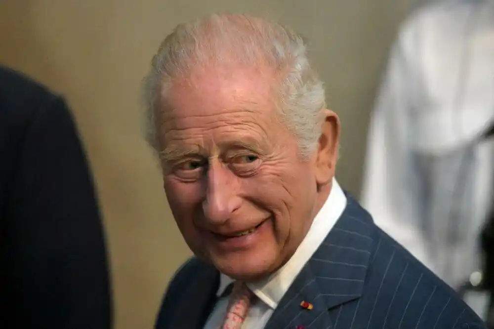 Kralj Čarls okuplja čelnike AI kompanija dok raste zabrinutost zbog rizika tehnologije