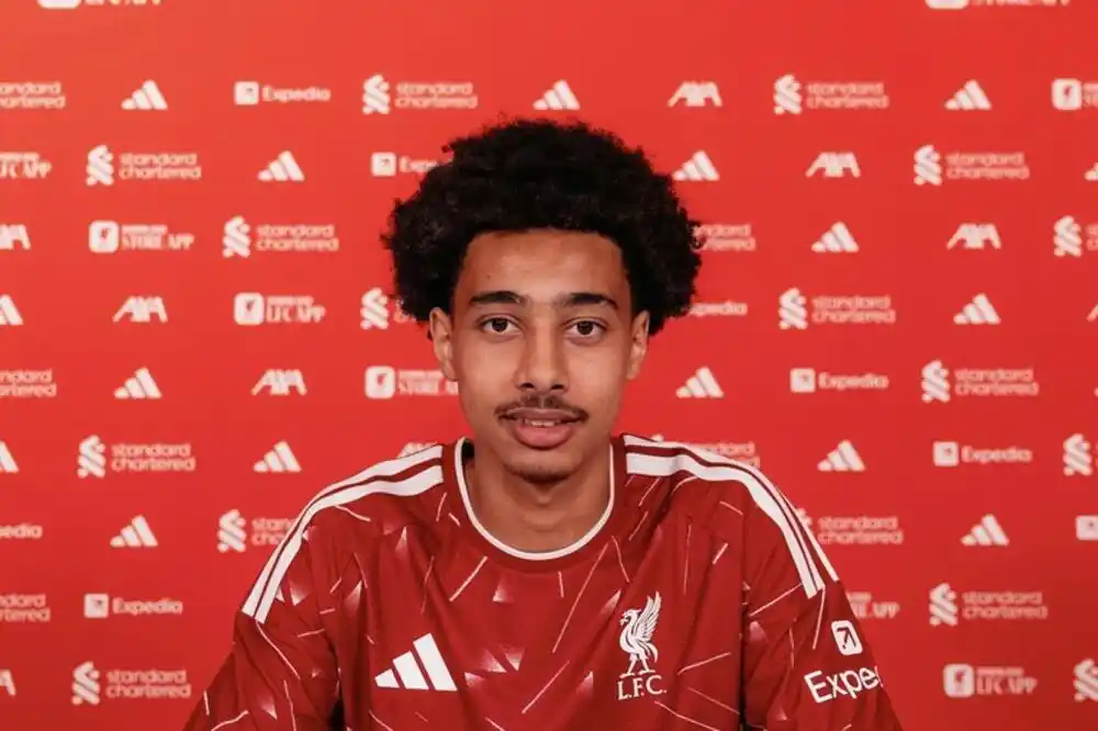 Liverpul doveo napadača tri dana nakon kraja prelaznog roka