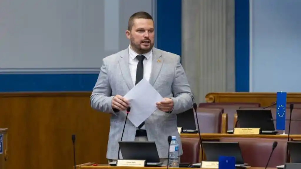 Mikić: URA će predložiti povećanje zarada za vatrogasce, pozivamo sve poslanike da podrže inicijativu