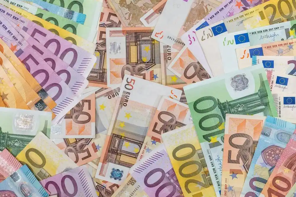 Ministarstvo finansija: Državni dug na kraju juna iznosio 4,99 milijardi eura ili 58,2 odsto BDP-a