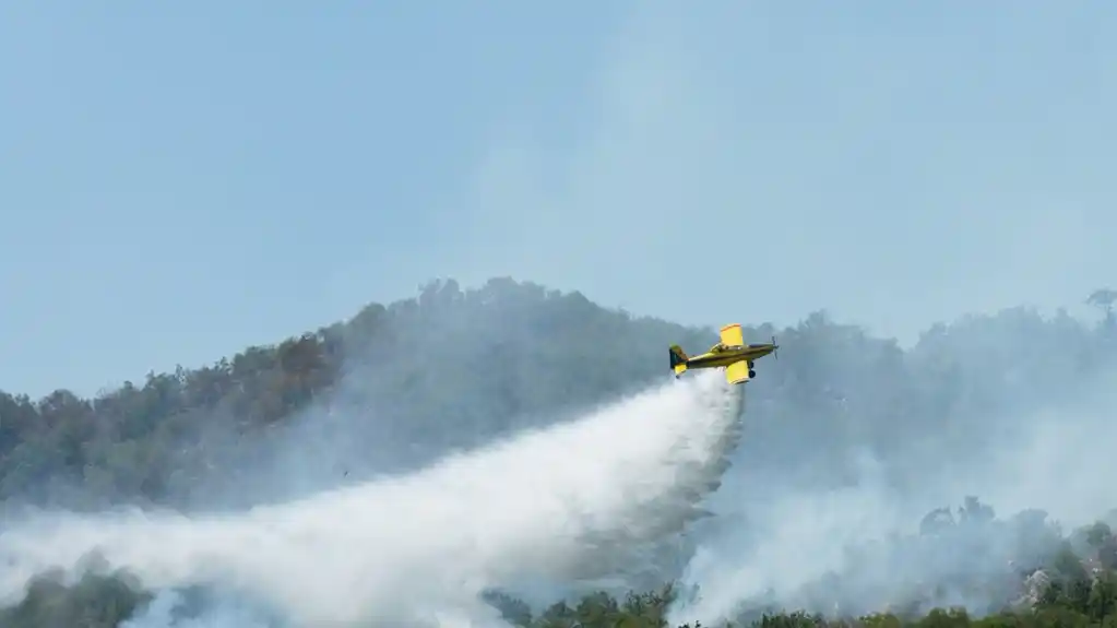 Novi presjek MUP-a: Aktivni požari na više lokacija, avijacija ponovo angažovana