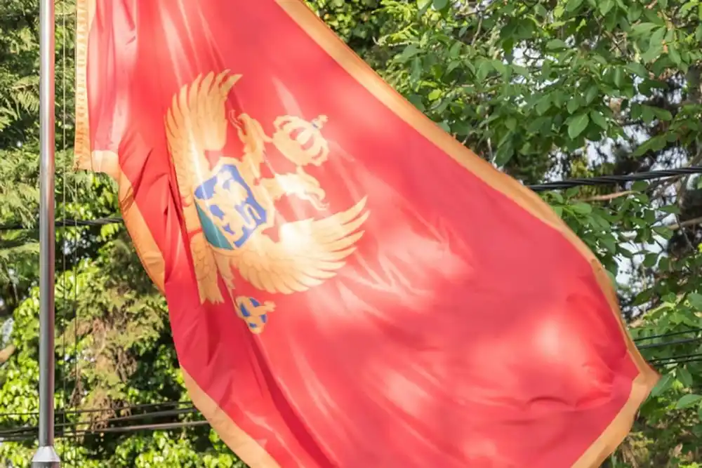 Osumnjičen da je vrijeđao državnu zastavu: Slijedi krivična prijava