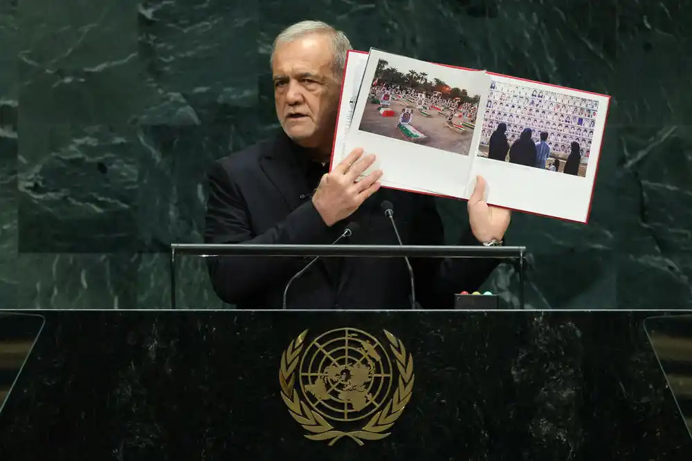 Pezeškijan: Iran se neće predati, branićemo domovinu do posljednjeg daha