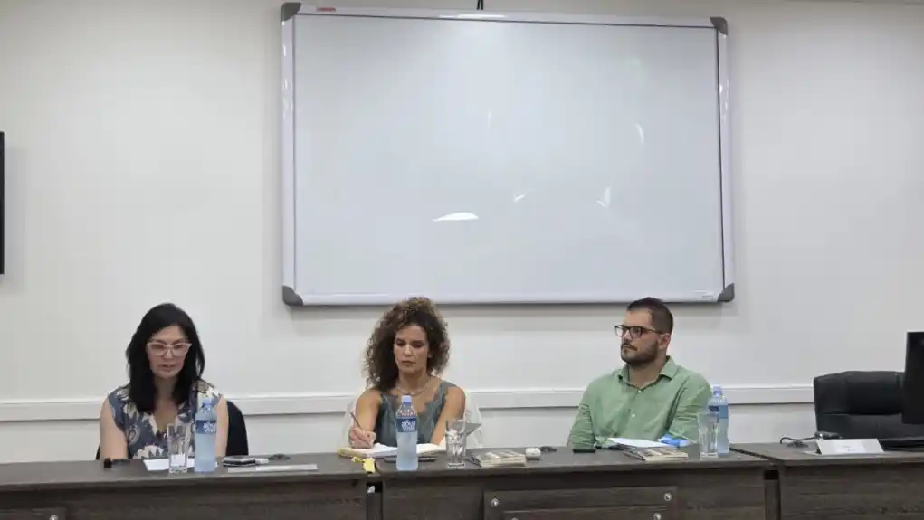 Priča koja otvara pitanja: U Kotoru predstavljena „Banka“ Dina Murića