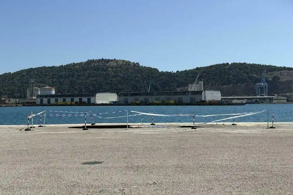 Propao tender za sanaciju gata V u Luci Bar