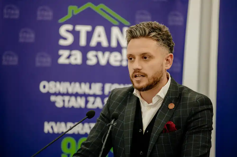 Radovanić: Da počnu da se grade stanovi po cijeni izgradnje, na državnom ili opštinskom zemljištu