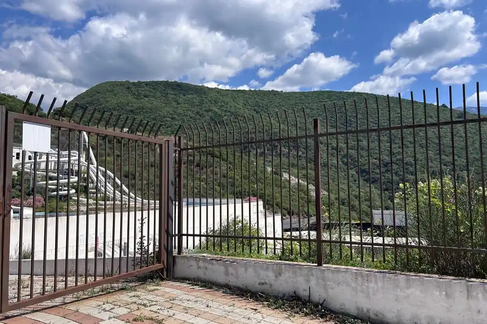Rajković ostao, Akva-park ide na doboš: Kompanija blokirana na iznos od 2.522.796 eura, Opština će dobiti mrvice