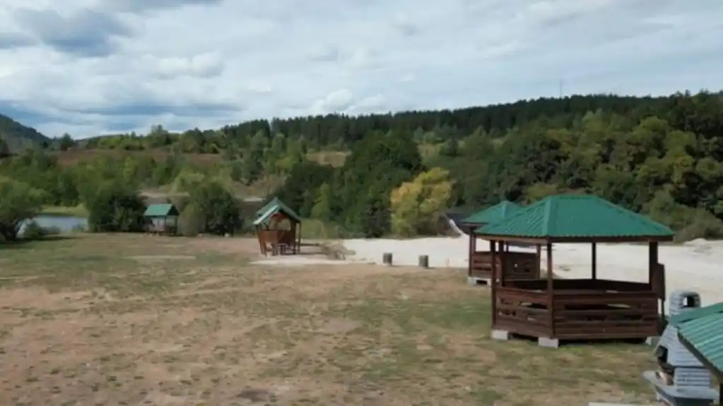 Rudnik uglja Pljevlja donirao ljetnjikovce i radove u vrijednosti od 20 hiljada eura