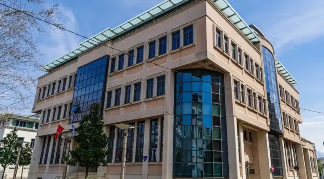 Sjednica Skupštine Glavnog grada: Na dnevnom redu Budućnost, urbana sanacija i inicijativa za ulicu Slavoljuba Šćekić