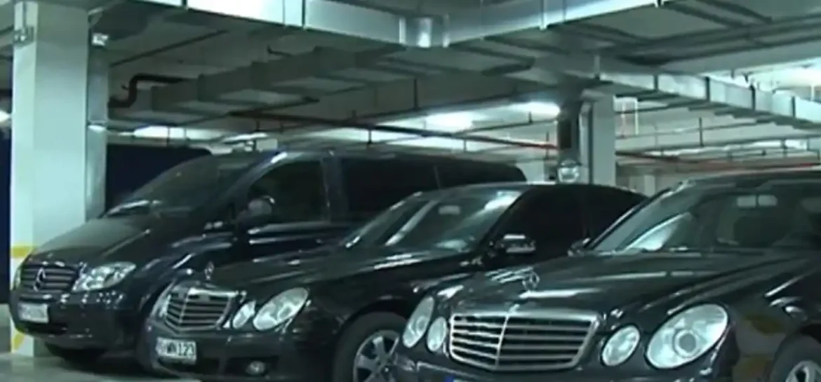 Skupština izdvaja 70.000 eura za gorivo: 38 službenih automobila na raspolaganju