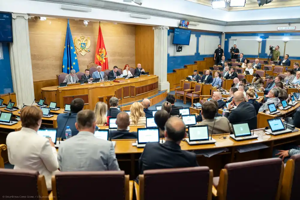Skupština usvojila Zakon o obezbjeđivanju zdravstveno ispravne vode za ljudsku upotrebu – uvažene dvije sugestije Zajednice opština