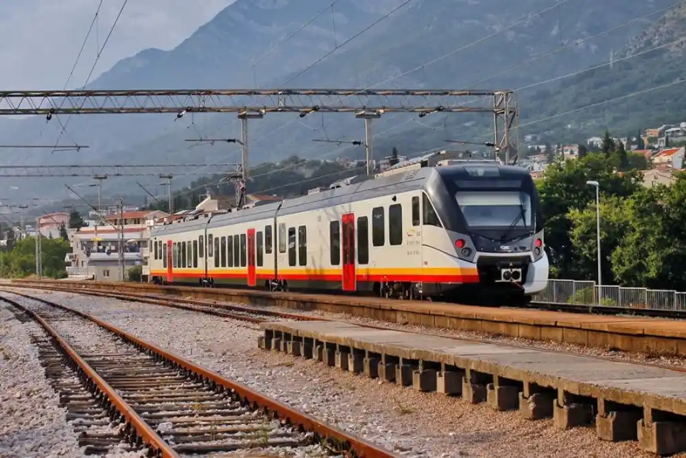 ŠTRAJK UPOZORENJA: Obustava putničkog željezničkog saobraćaja od 09:00 do 10.00 časova