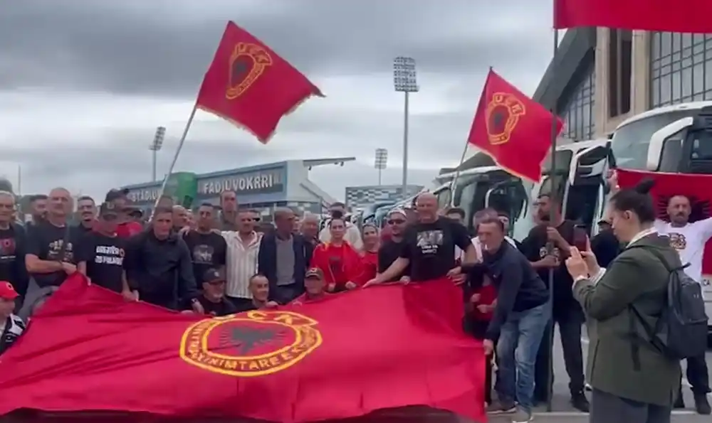 U Prištini organizovan skup podrške vođama zloglasne UČK Tačiju, Veseljiju, Krasnićiju i Seljimiju