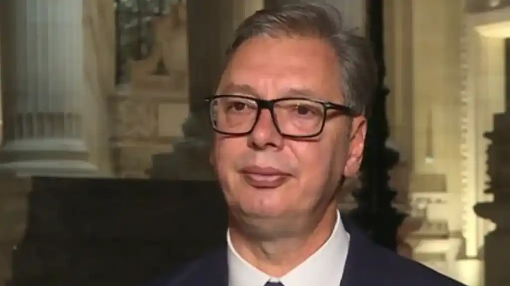 Vučić iz Pariza o Bodirogi kao nosiocu blokaderske liste: „Vjerujem da će to izmijeniti, da neće ostati pri tako lošoj odluci“
