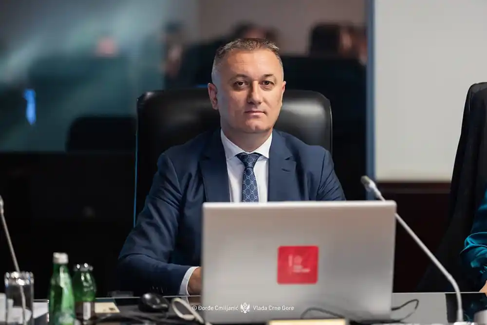 Zaposleni u sistemu socijalne i dječje zaštite dobili veću krivičnopravnu zaštitu