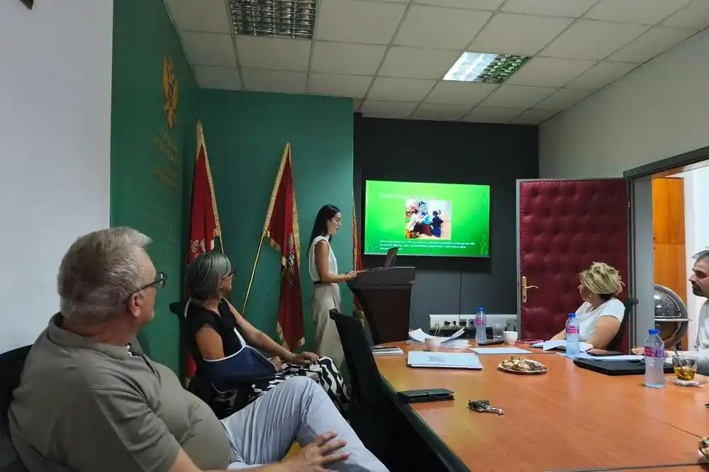 Zavod za školstvo: Još 25 direktora i direktorica uspješno završilo program stručnog usavršavanja