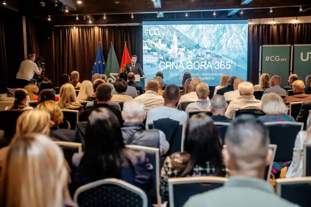 Abazović u Budvi: Borimo se ze veće plate, penzije i dječje dodatke, niže cijene namirnica i goriva – svih 365 dana u godini