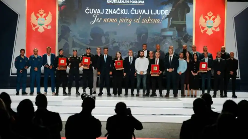 Bečić i Šaranović uručili nagrade najuspješnijim službenicima MUP-a i Uprave policije
