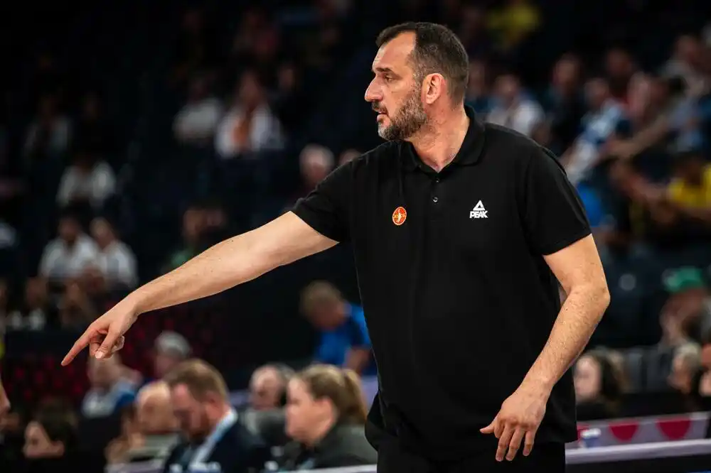 Bivši selektor Crne Gore na novom zadatku: Boško Radović preuzeo Peć