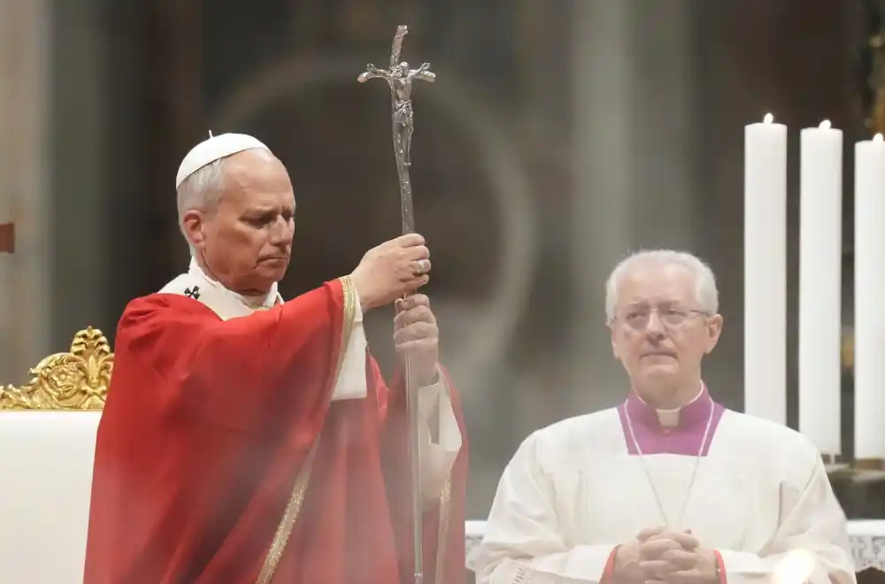Bolest može dugo da se razvija bez jasnih znakova: Sve o raku od kojeg je obolio papa Lav XIV