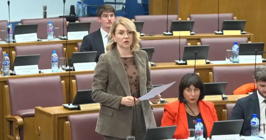 Božović: Ako postoje otovrena pitanja sa Hrvatskom, treba da ih riješimo dogovorom, a ne uslovljavanjem