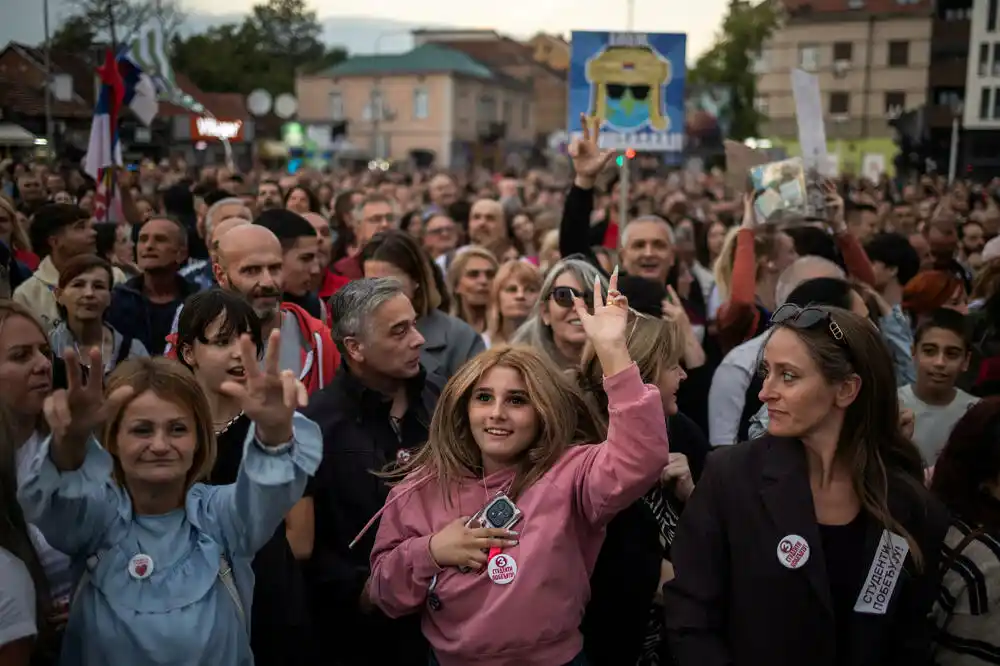 Građani Srbije u Crnoj Gori prijavljuju probleme sa registracijom za glasanje u inostranstvu