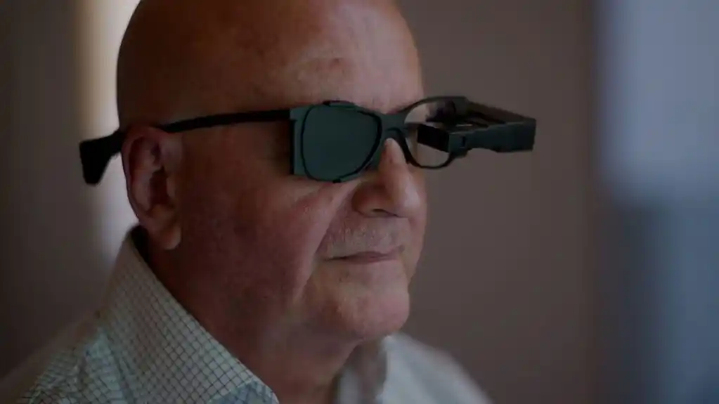 Implant veličine 2 milimetra vraća nadu slijepima: Pacijent nakon operacije uspio da pročita riječ