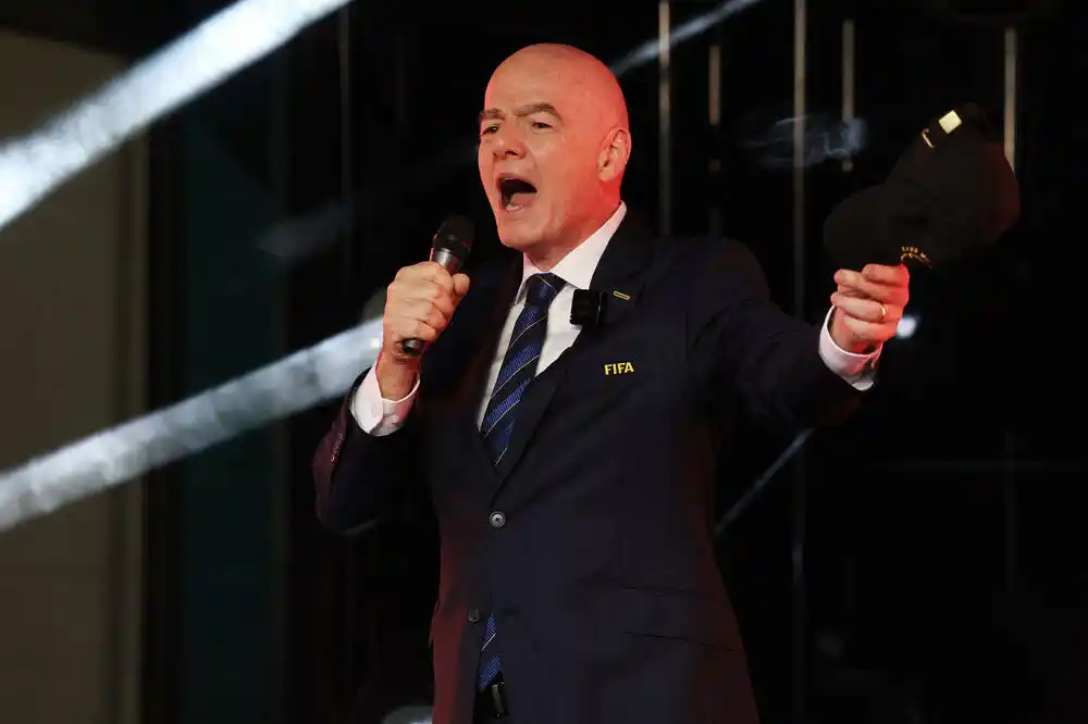 Infantino lobira u Japanu i „gasi požar“ koji je izazvao najavama prodaje Mundijala