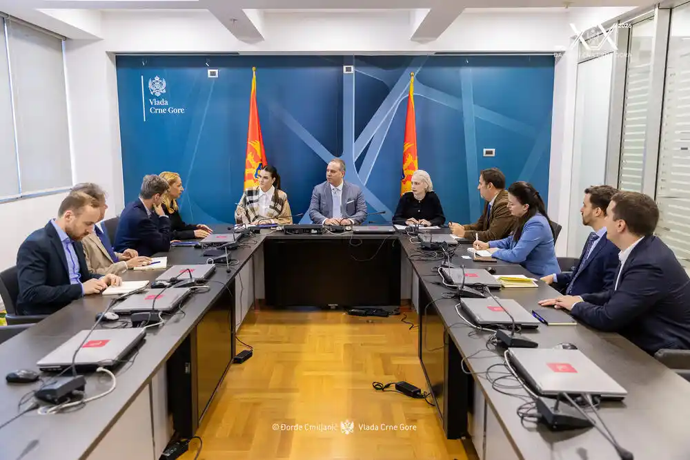 Ivanović sa predstavnicima tri organizacije: Crna Gora ima realnu priliku da uspješno završi poces pregovora sa EU…