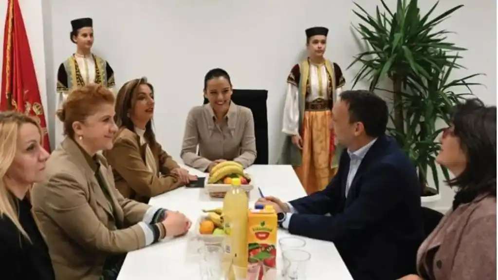 Jakšić Stojanović: Kvalitetno obrazovanje je pravo svakog djeteta i odgovornost svih nas