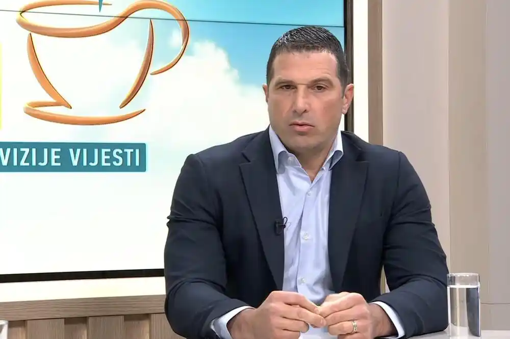 Janović: Dogovor o ustavnim promjenama mora biti postignut prije glasanja