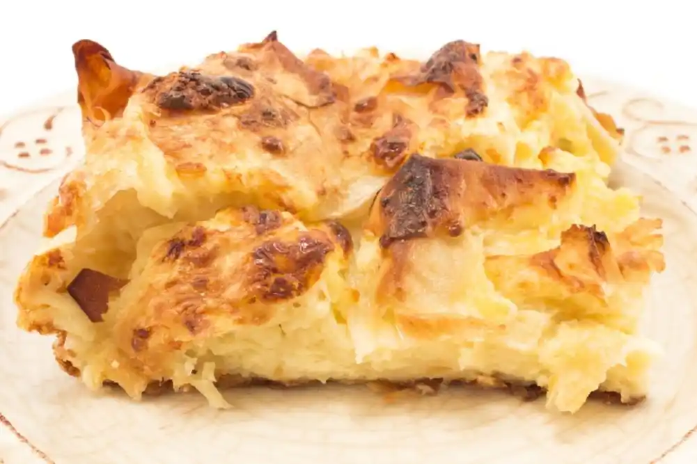 Kafana gibanica sa sirom: Recept za vazdušastu pitu hrskave korice