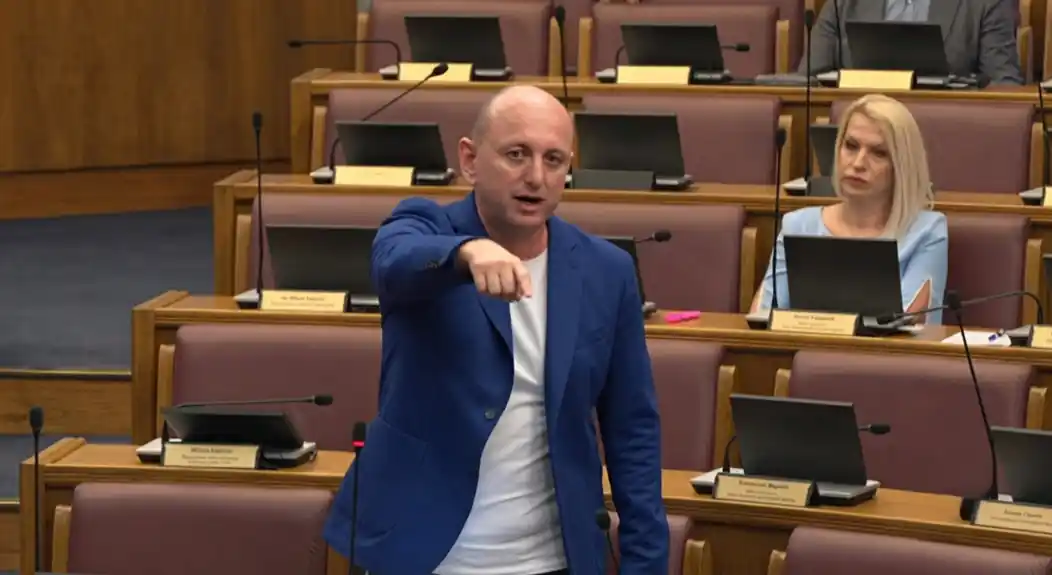 Knežević poručio Iliji Srdanoviću: Demantuj me ako smiješ da si se sastajao sa Miodragom Vlahovićem u Bukovici