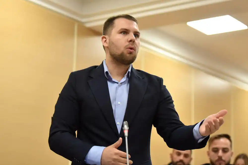 Mašković: Roditelji čekaju subvencije za produženi boravak, Mujović da objasni kašnjenje