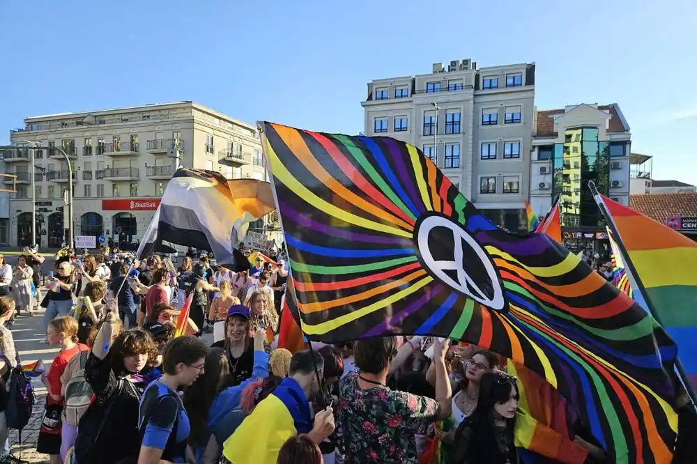 MLJMP: Održavanje Montenegro Prajda važan je pokazatelj zrelosti društva i stvarnog prihvatanja različitosti…